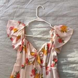 ASTR The Label Light Pink Floral Dress